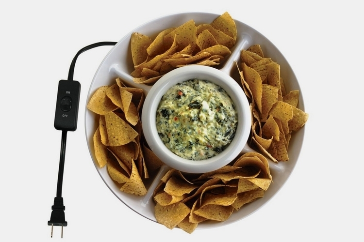 https://www.coolthings.com/wp-content/uploads/2016/01/heated-chip-dip-tray-1.jpg