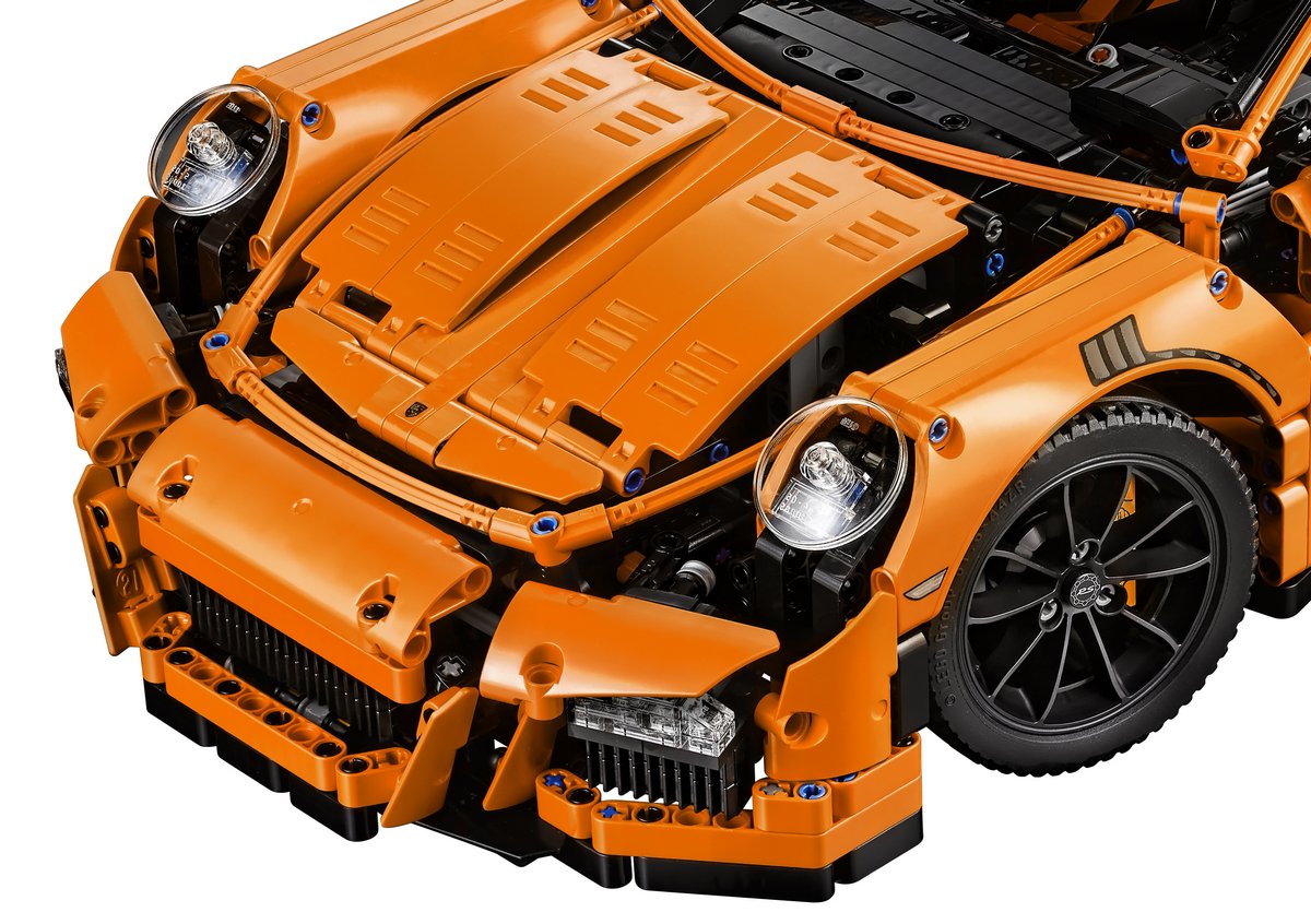 Lego reveals Porsche 911 GT3 RS Technic set