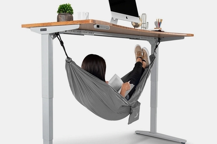 GiGadgets on X: This under desk hammock is for people who work long hours  in the office. Furniture maker @UPLIFTDesk created Under Desk Hammock to  provide a convenient resting place for customers