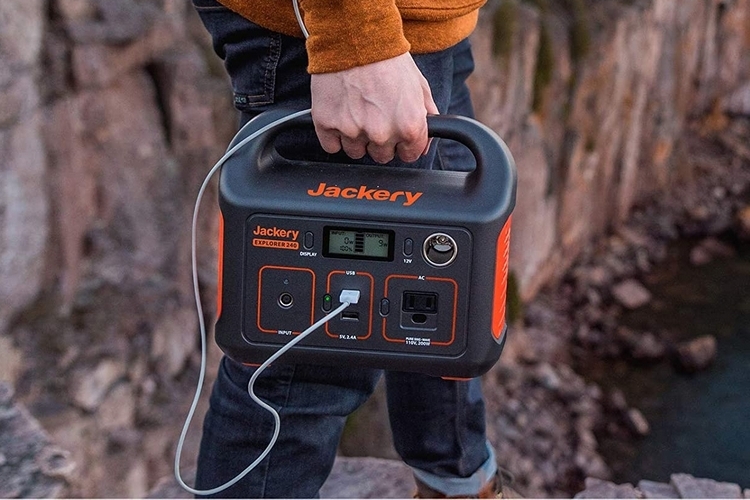 https://www.coolthings.com/wp-content/uploads/2021/05/best-portable-power-stations-01.jpg