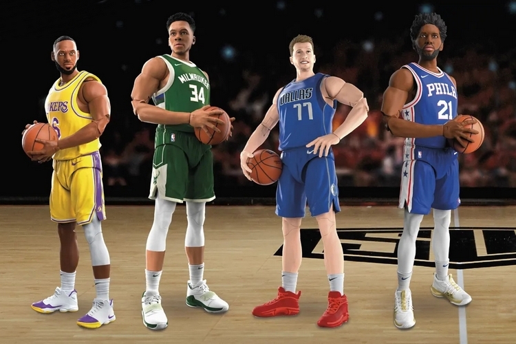 Hasbro Starting Lineup NBA Series 1 LeBron James Figure