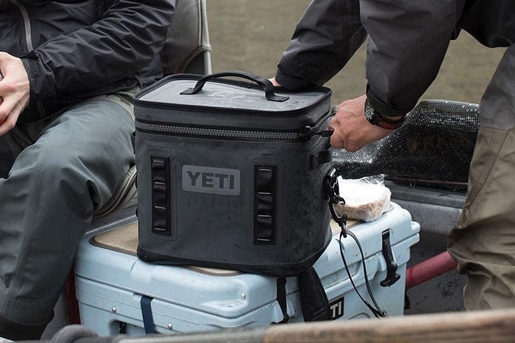 YETI Hopper Flip 18 Portable Cooler, Charcoal–