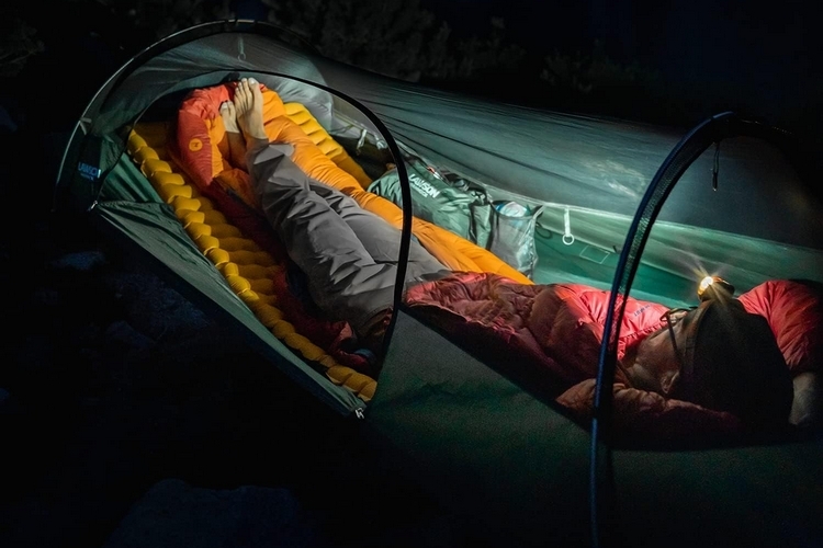 https://www.coolthings.com/wp-content/uploads/2023/08/the-best-camping-hammocks-06-lawson-blue-ridge.jpg