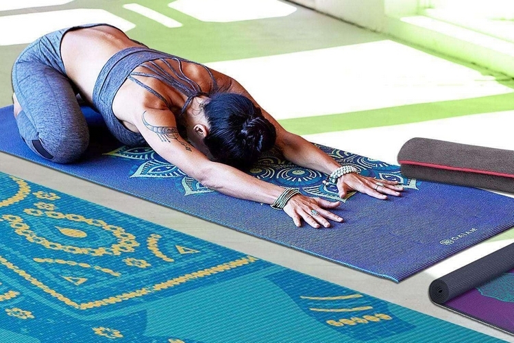Gaiam Yoga Strap 6 ft. – Body Basics