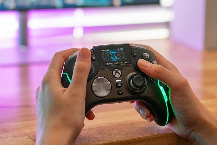 https://www.coolthings.com/wp-content/uploads/2023/12/turtle-beach-stealth-ultra-controller-1.jpg